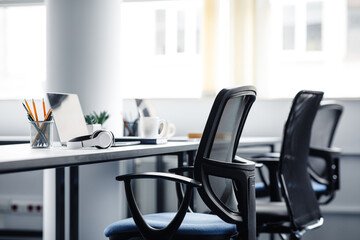 5 Helpful Tips For Selecting The Perfect Office Furniture